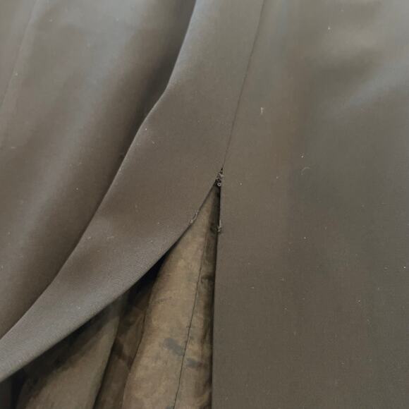 Tahari Long Black Evening Gown Dress with Slit Size 2 - Picture 13 of 16